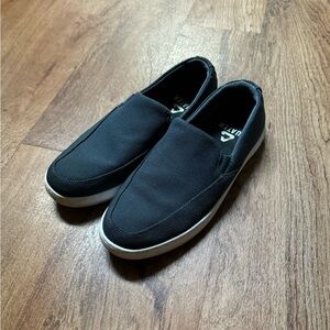 Travis Mathew Cuater slip on shoes